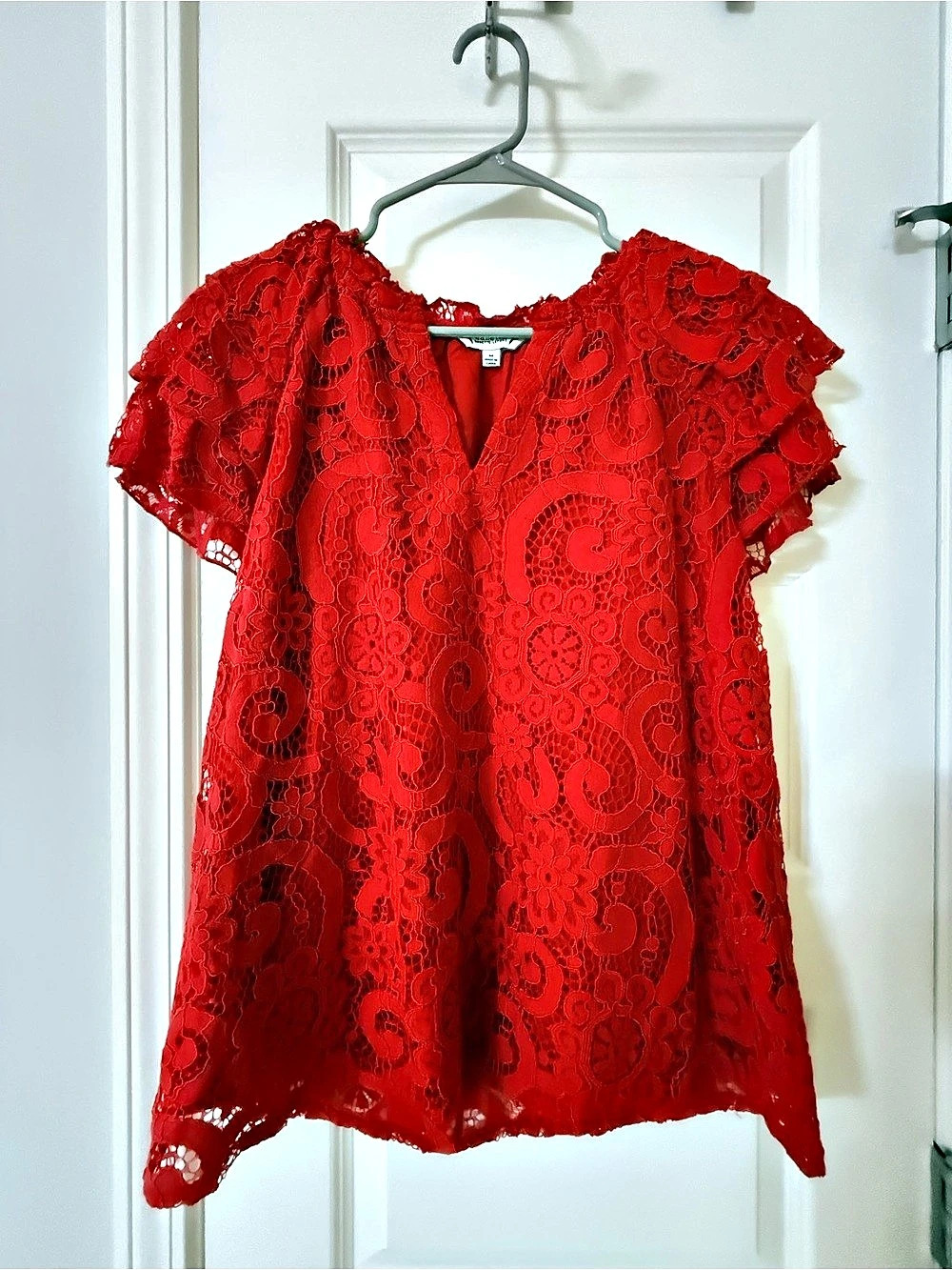 Nanette Lepore Red Lace Flutter Sleeve Blouse Size Medium